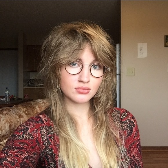 Meet your Posher, Autumn - Picture 1 of 1